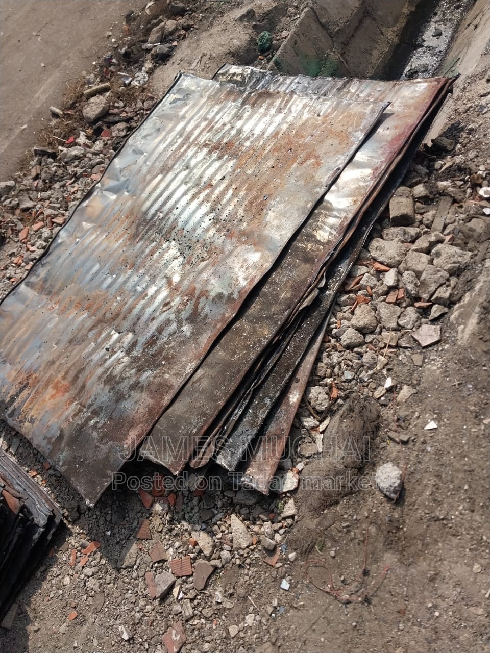 Metal building drums 