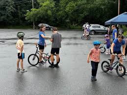 The Benefits of Group Bike Lessons for Children in NYC – Building Confidence and Skills