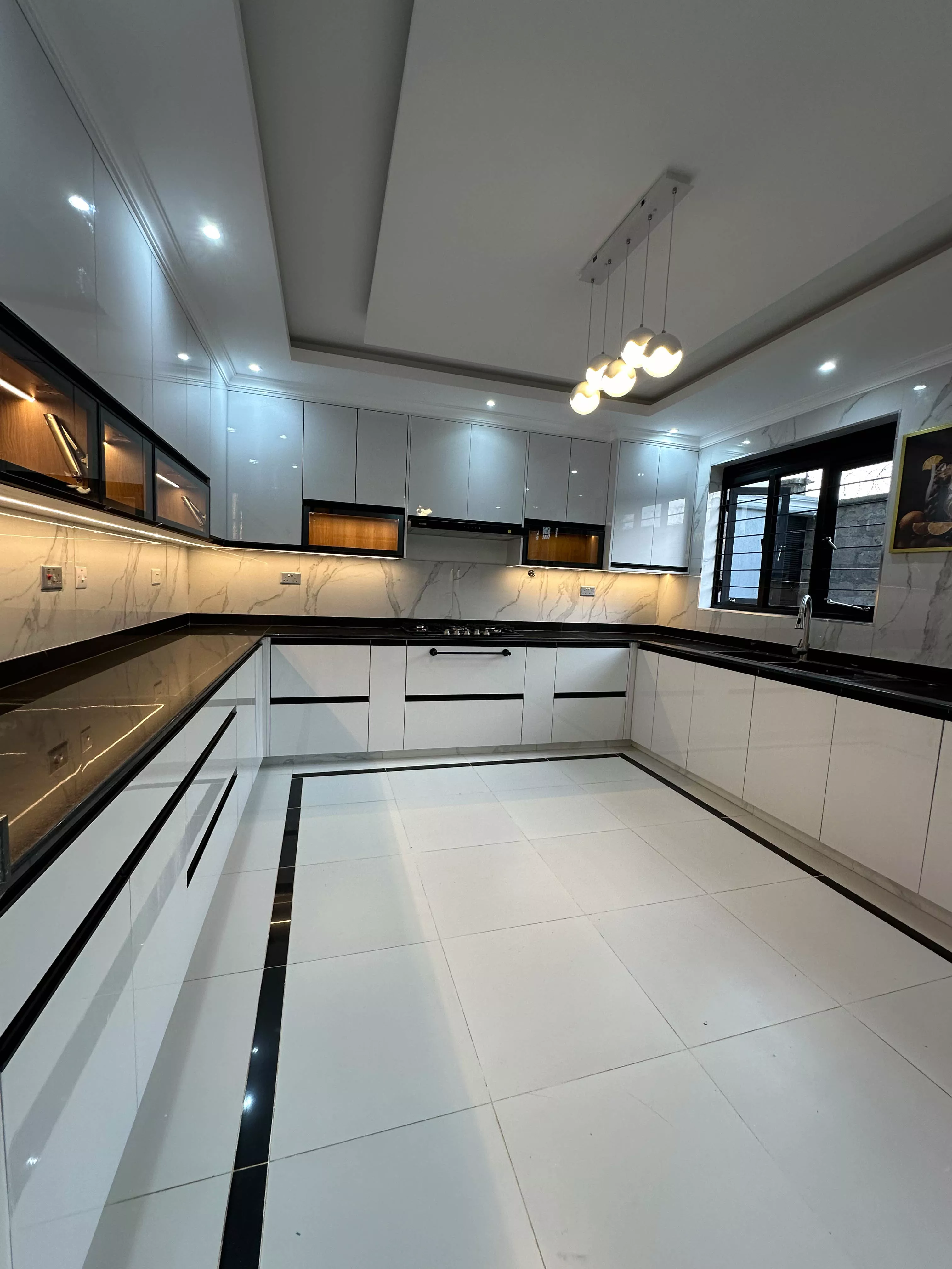 Plainsview Residence Gallery Image 9