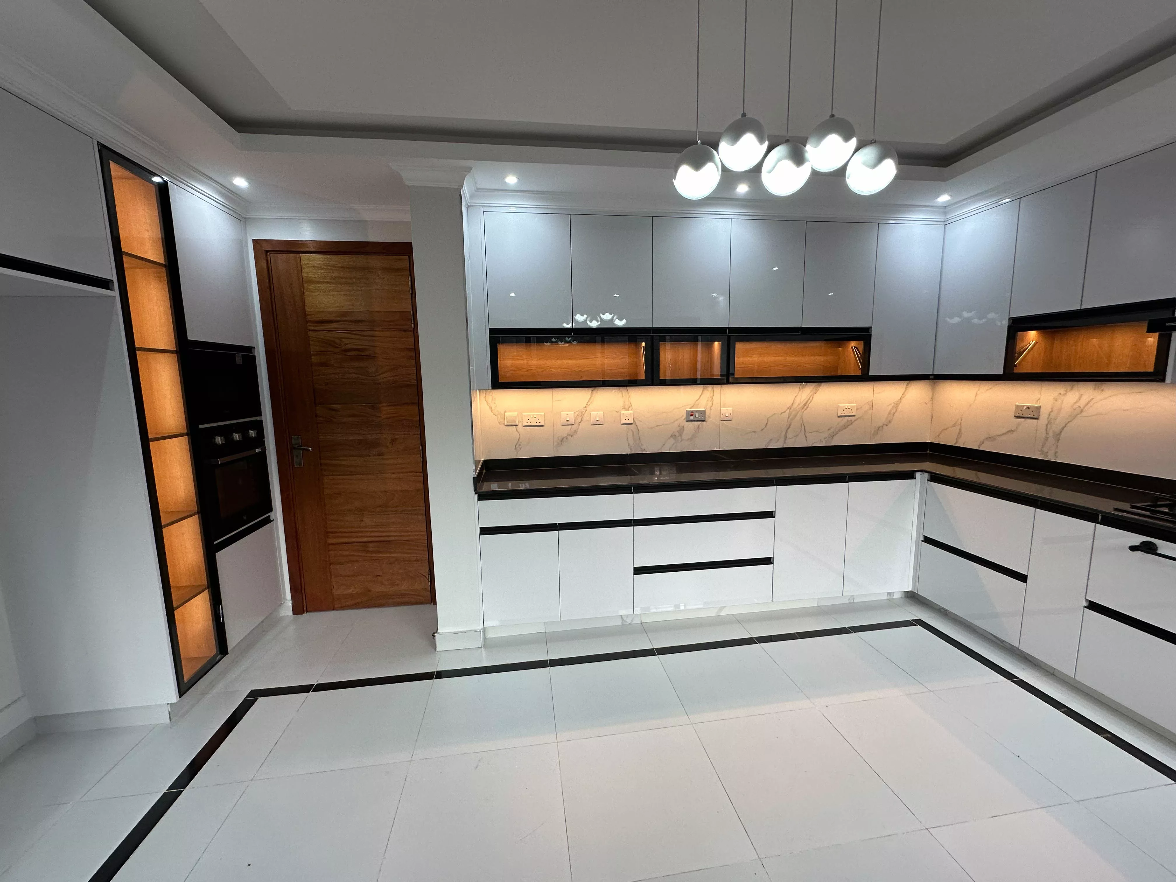 Plainsview Residence Gallery Image 8