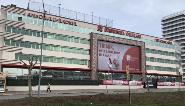 Özgür Boza Okulları