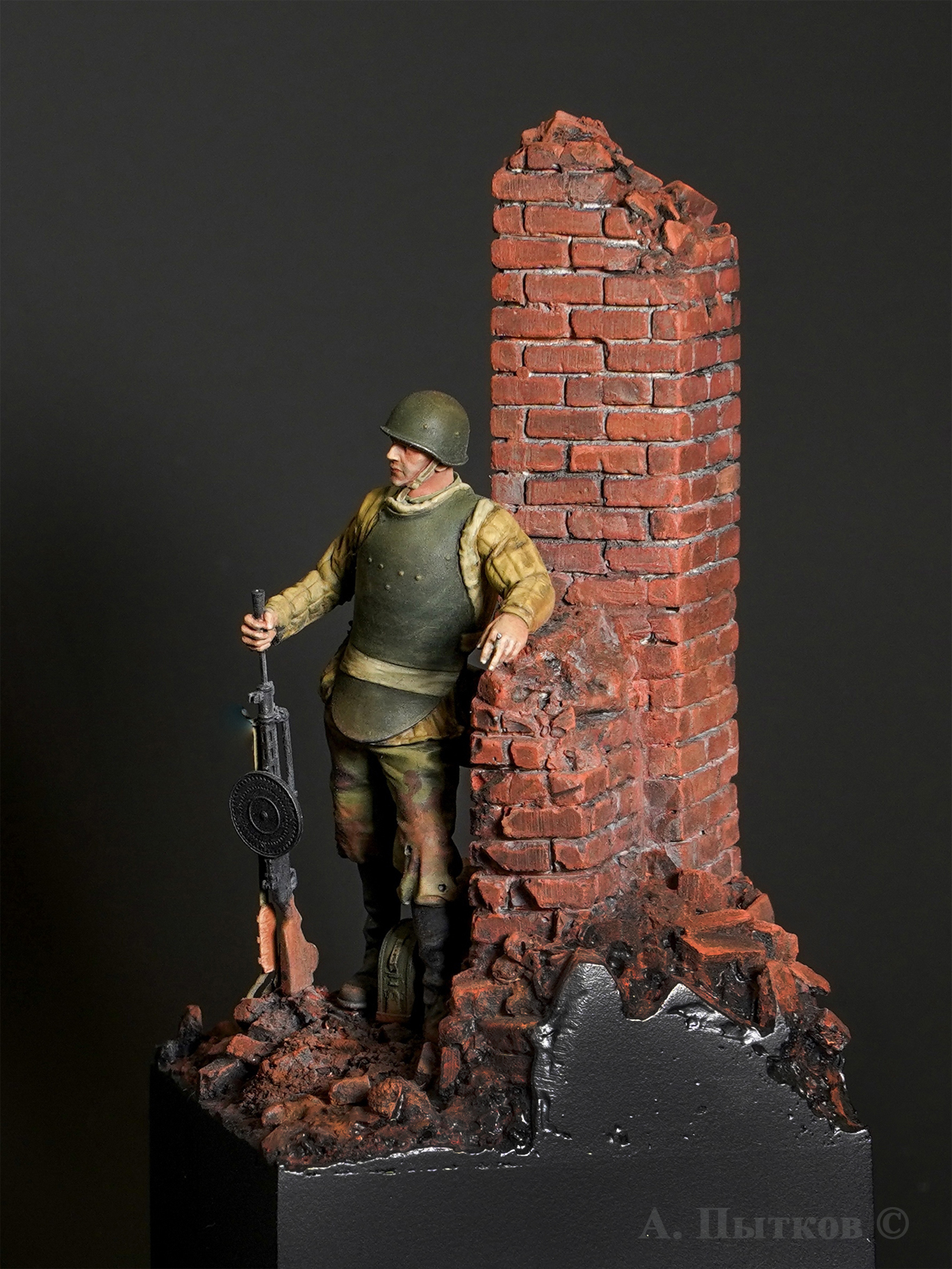 «Перекур...» Боец ШИСБр Красной армии, 1943-1945