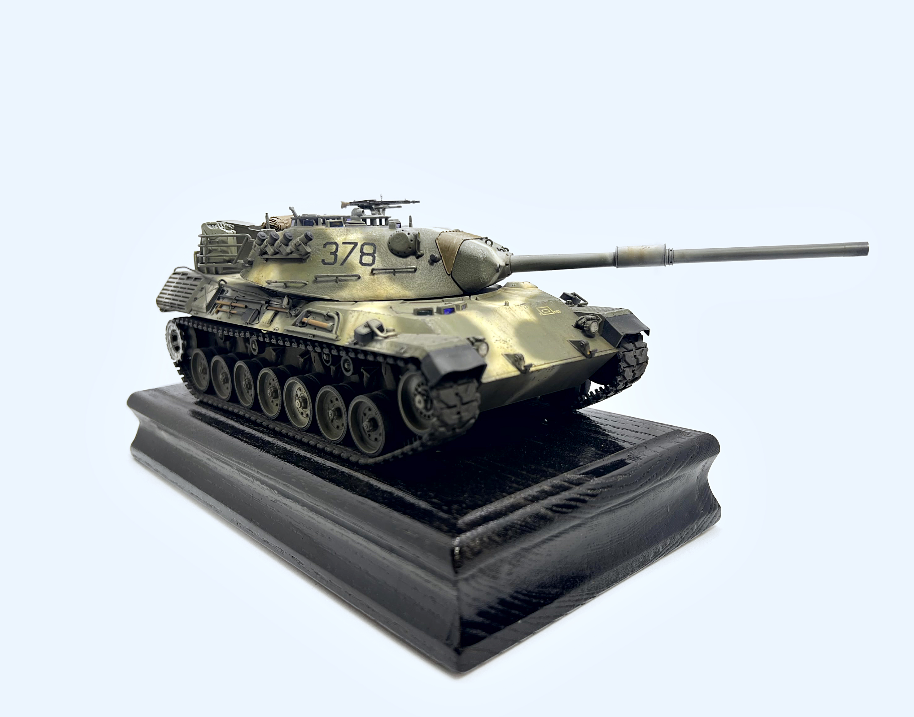 Leopard-1