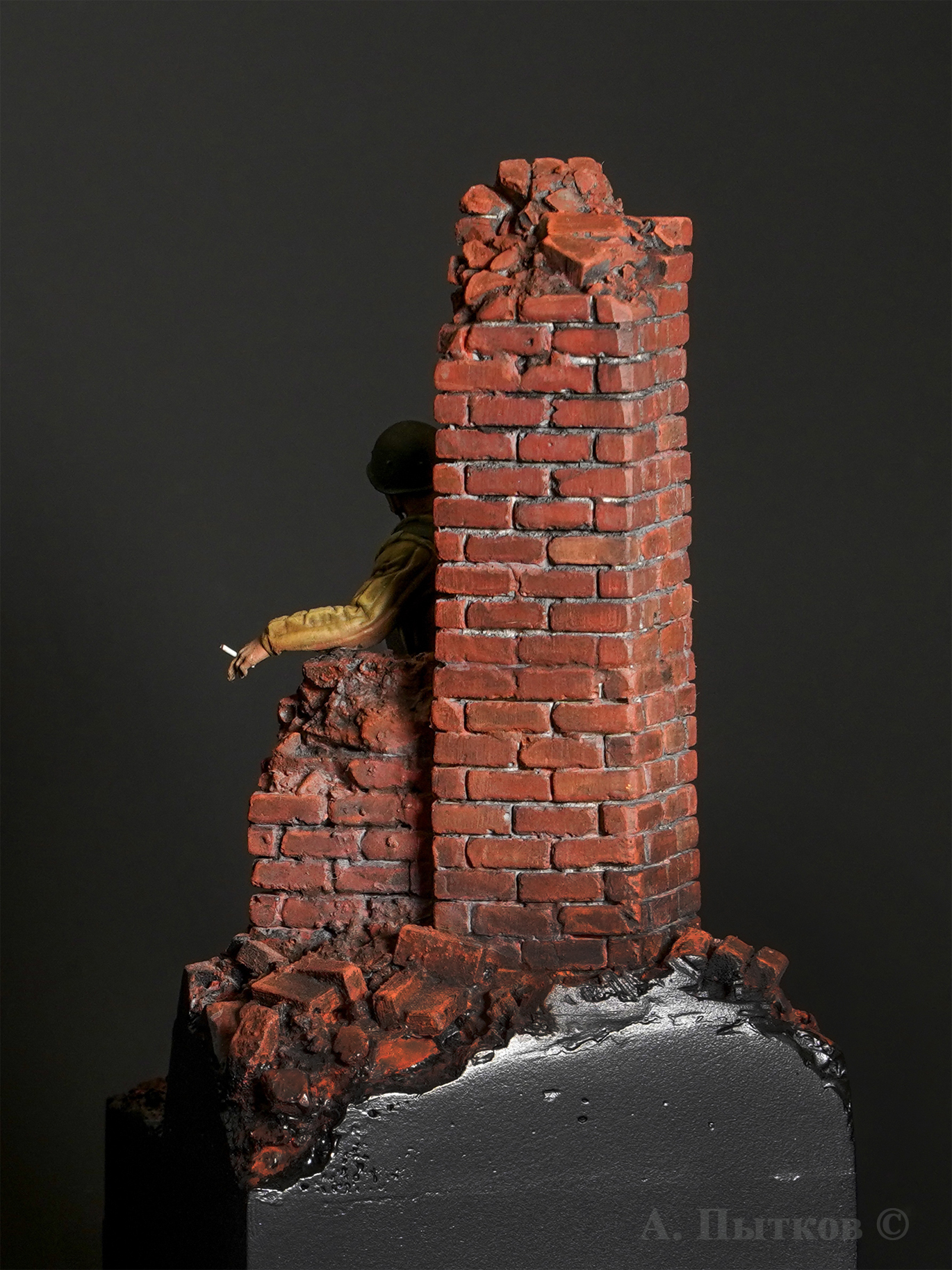 «Перекур...» Боец ШИСБр Красной армии, 1943-1945