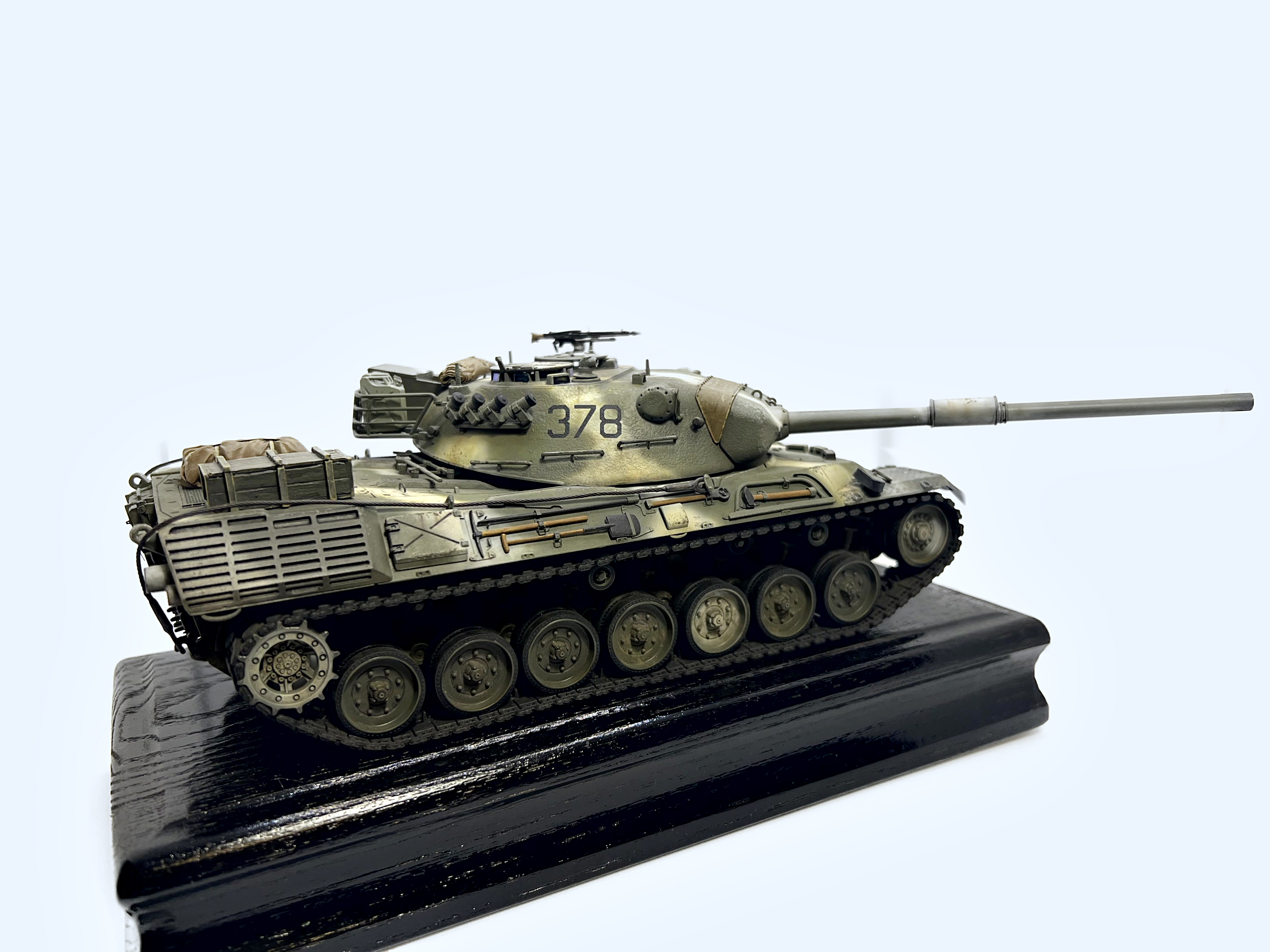 Leopard-1