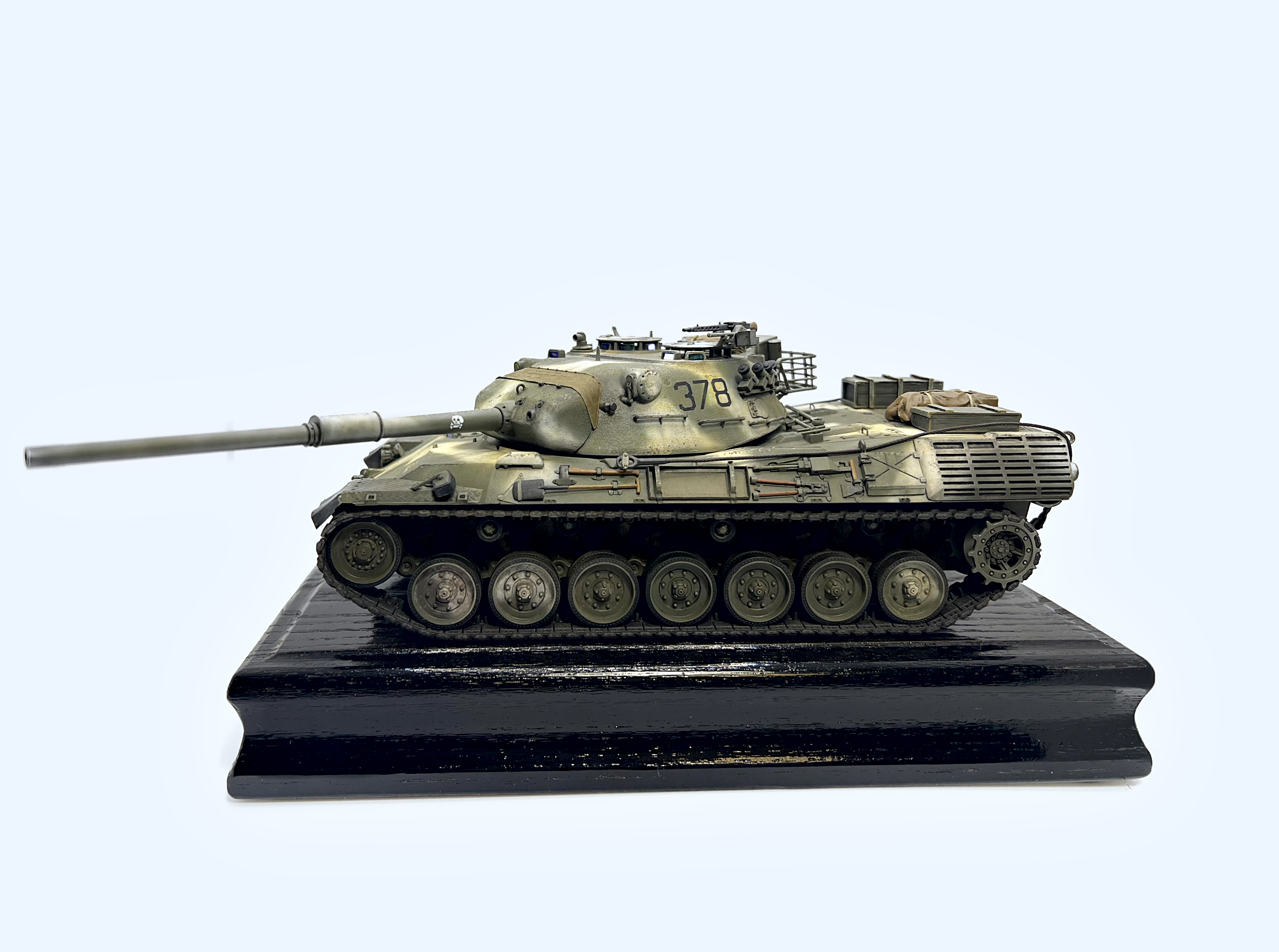 Leopard-1