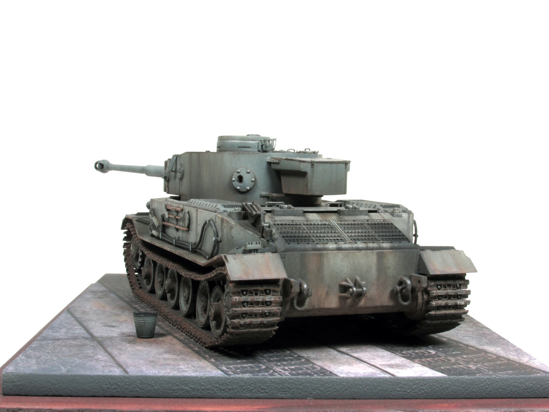 1:35 · PzKpfw VI Tiger (P) — фото 10 из 10