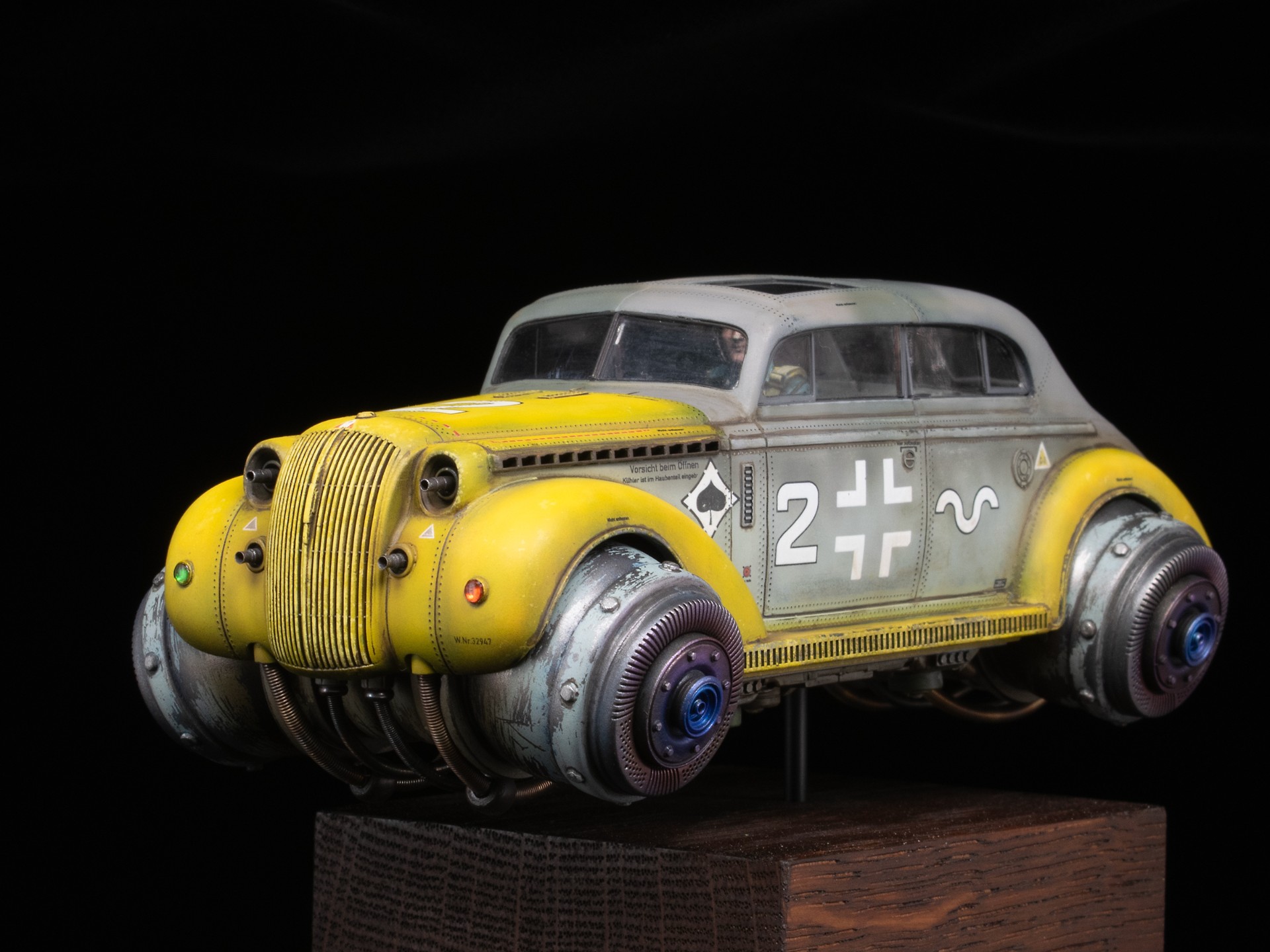1:35 · "Opel Rasiermesser" (Straight Razor). Flying car in dieselpunk