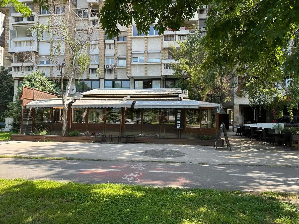 MEZE BAR SKOPJANKA IMA POTREBA OD PERSONAL