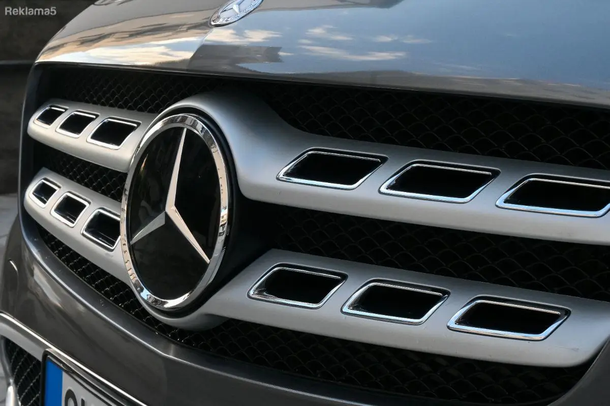 Mercedes-Benz GLA 200 d (2017) – Автоматик – LED / Камера /
