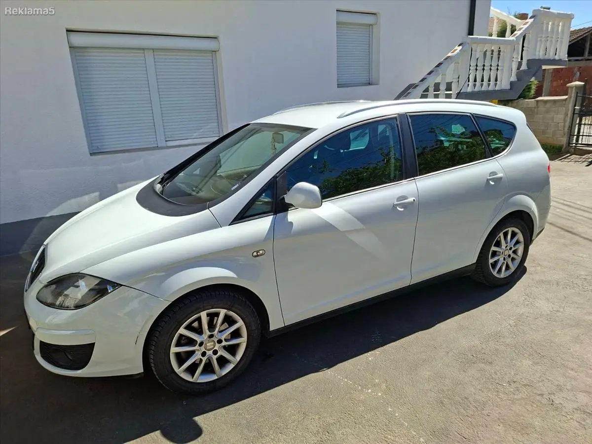 Се продава Seat Altea XL неувезена