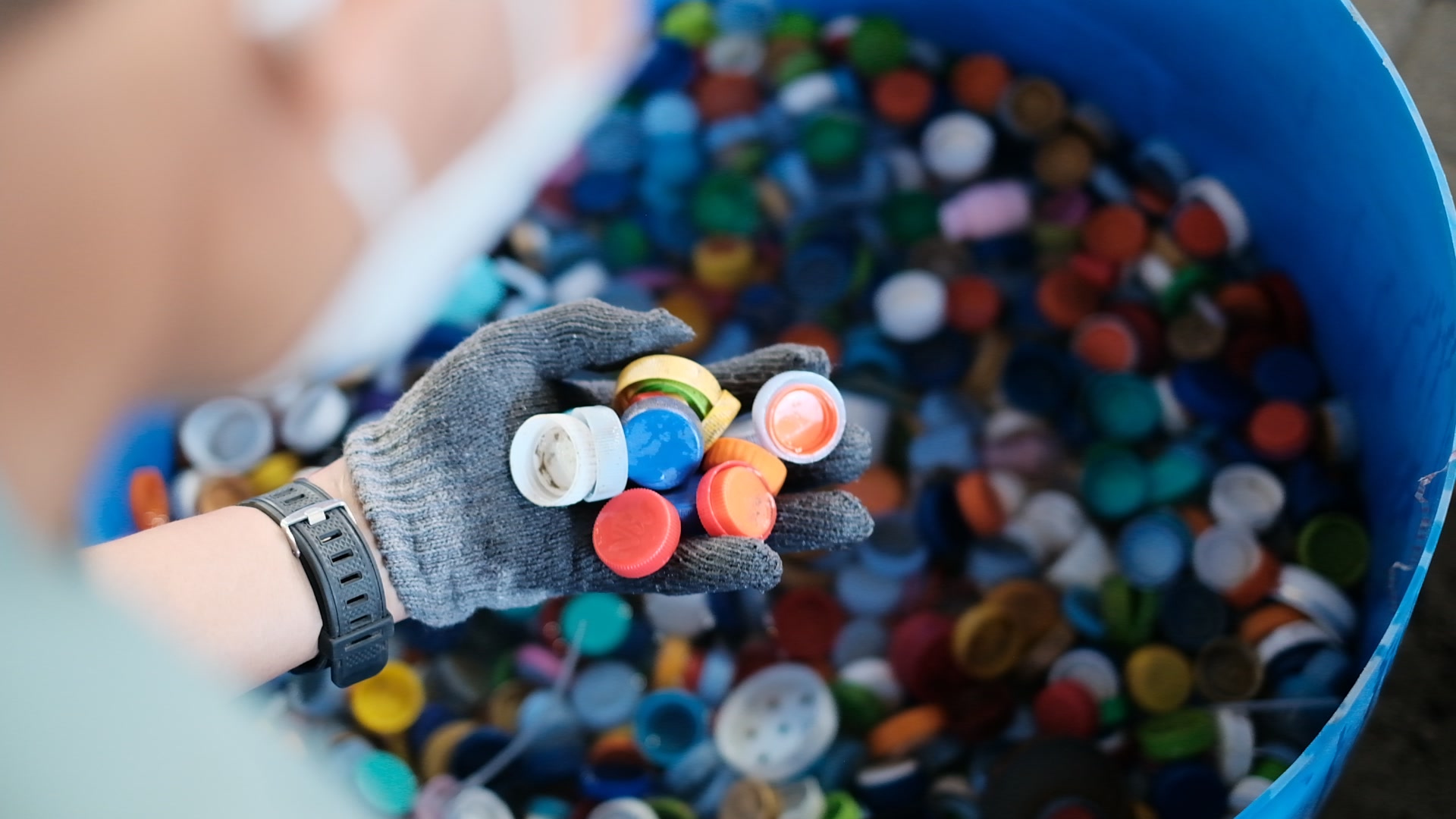 Bottle caps before processing · project video still