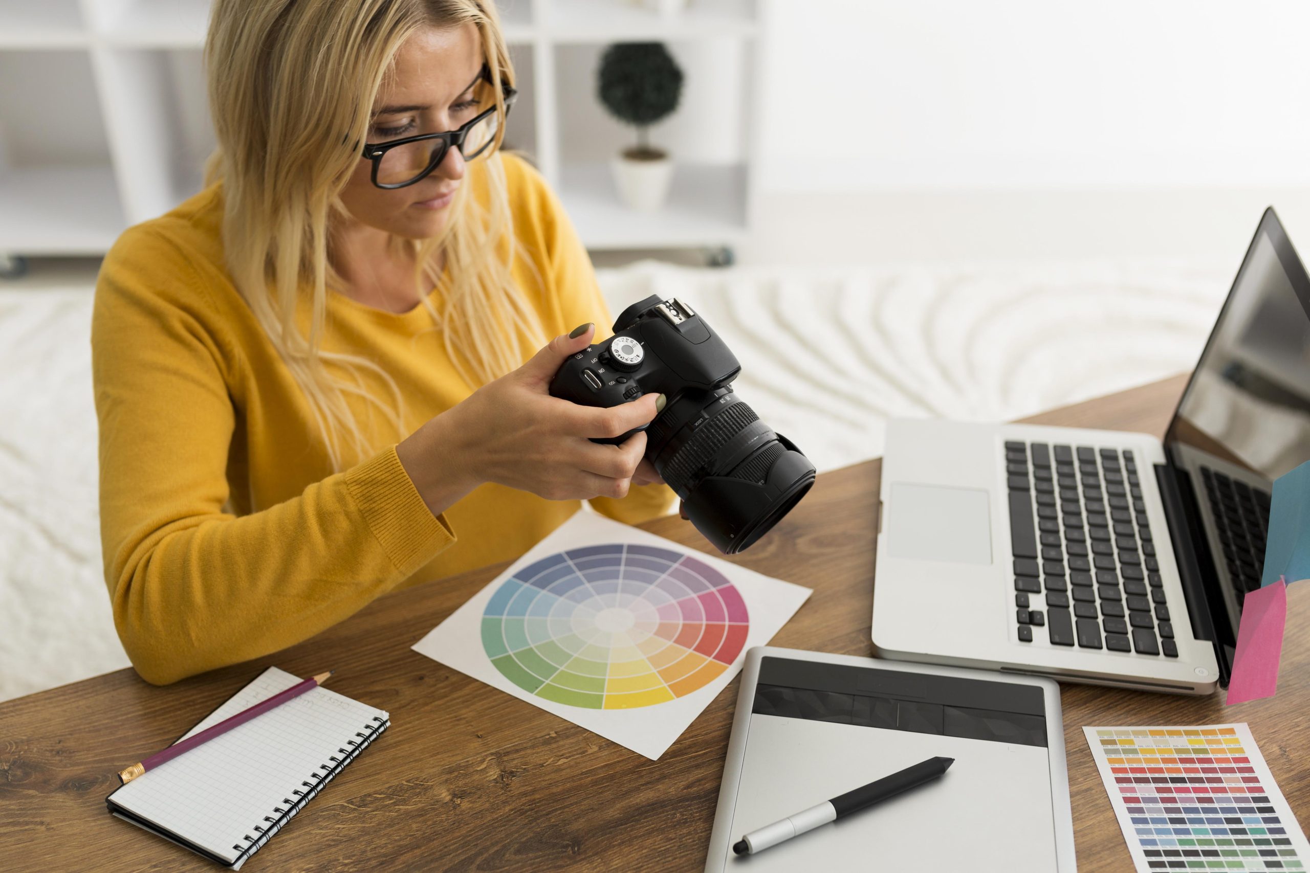 Why Photography Enthusiasts Should Learn a Professional Colour Grading Course