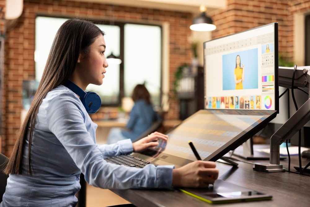 Graphic Design Course — Your Complete Guide to a Creative Career in 2026