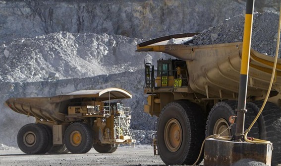 Supervisión de operaciones de acarreo en minería superficial