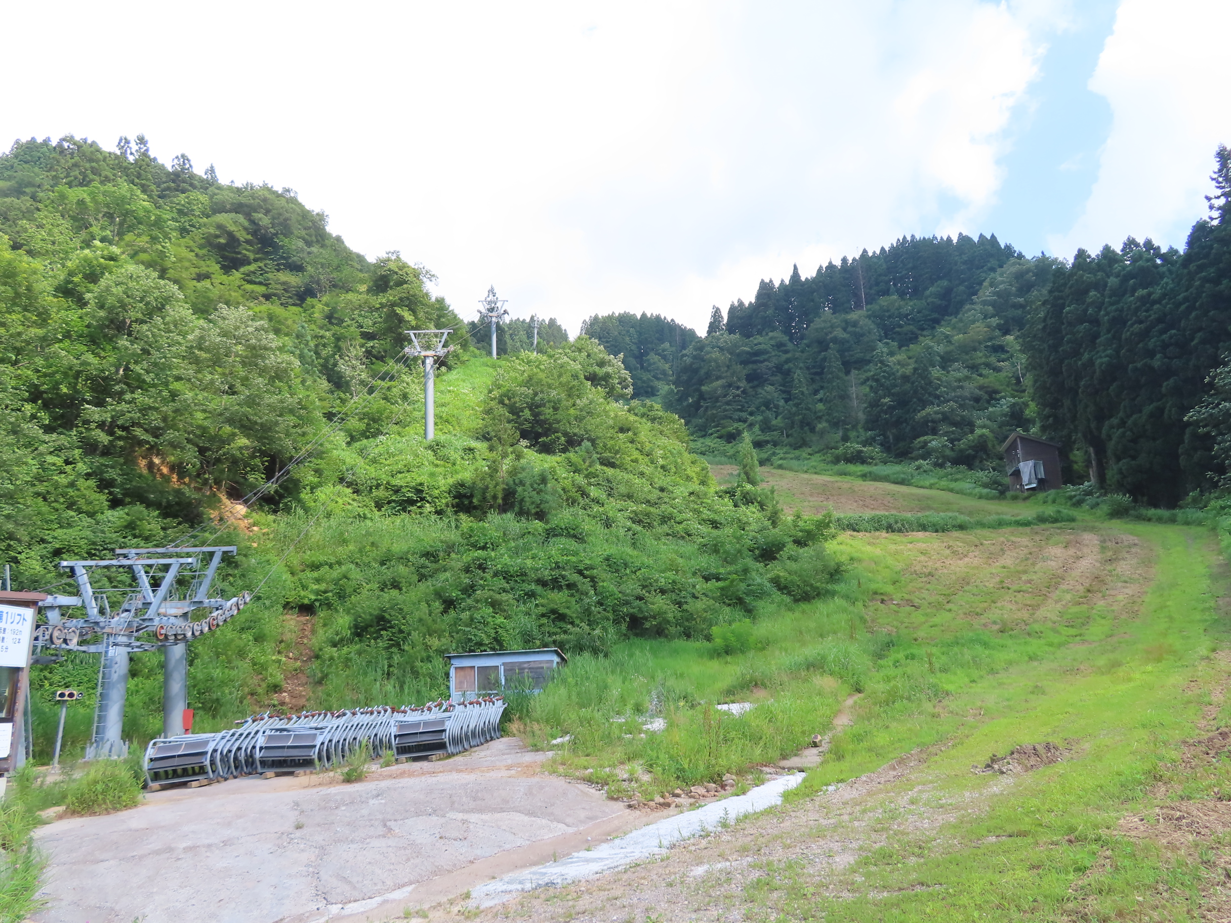 Hakusan Shiramine Onsen (白峰スキー競技場)