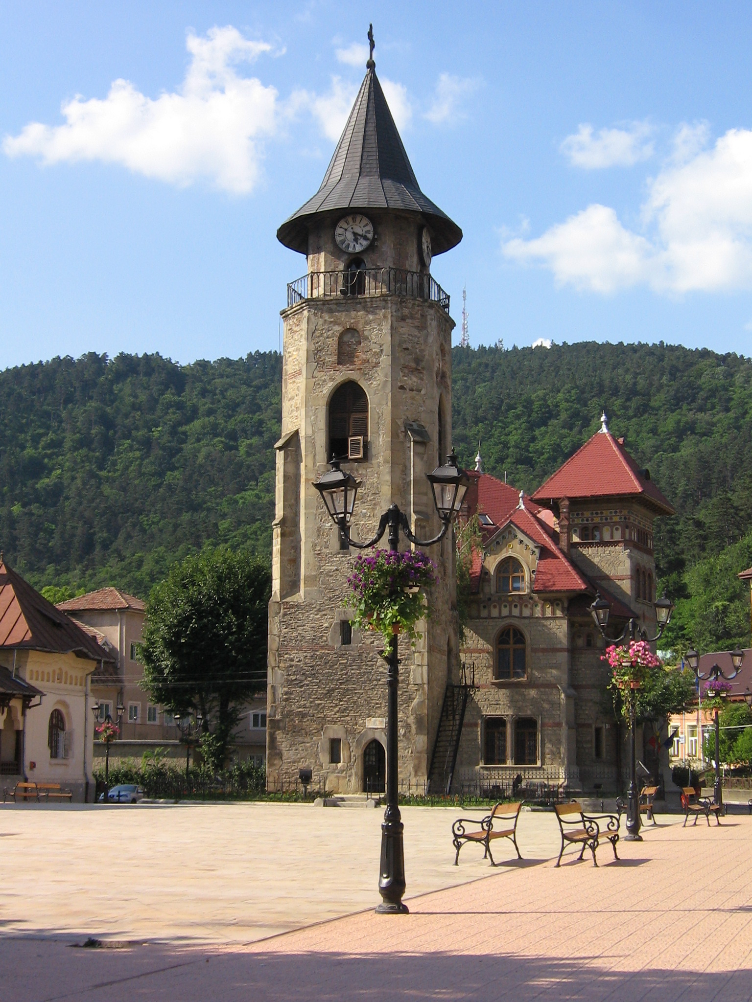 Piatra Neamt (Karácsonykő) - Dealu Cozla