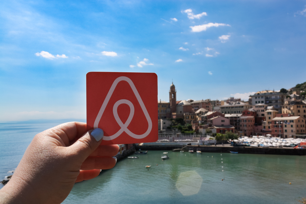 L’Italia di AirBnB: tra rendite facili, disuguaglianze e crisi degli affitti