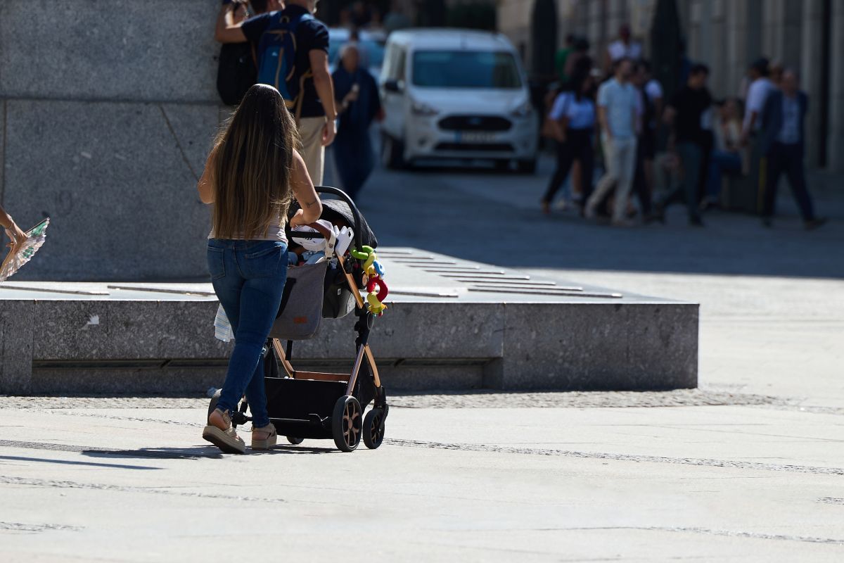 Crisi demografica in Italia: nascite ai minimi storici e pensioni sempre più lontane