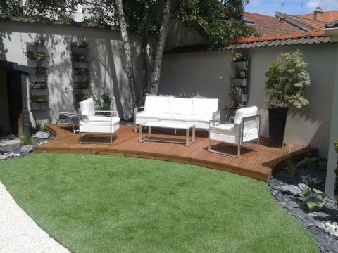 Faut-il vraiment mettre du gazon dans son jardin ? Notre avis de paysagiste