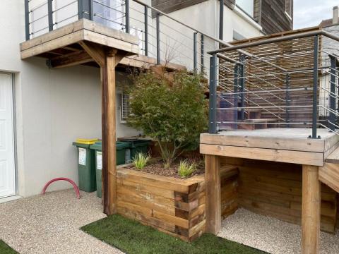 Terrasse bois : Que choisir en lambourde ? Suivez votre guide paysagiste
