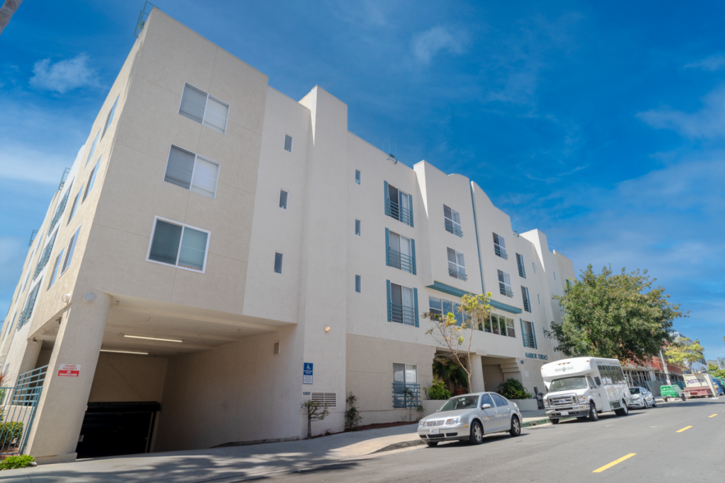 Modern Assisted Living at Harbor Terrace in Los Angeles