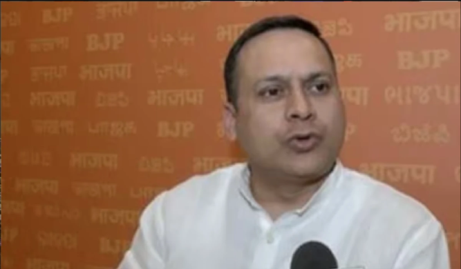 RSS member accuses BJP IT cell head Amit Malviya of sexual exploitation, Congress says - should be i