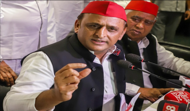 Akhilesh lashed out at Modi government, said- People are tired of waiting for good days, BJP gets th