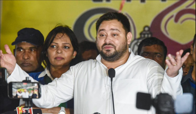 Tejashwi supported Rahul, said- those who claimed to have crossed 400, were reduced to 240.