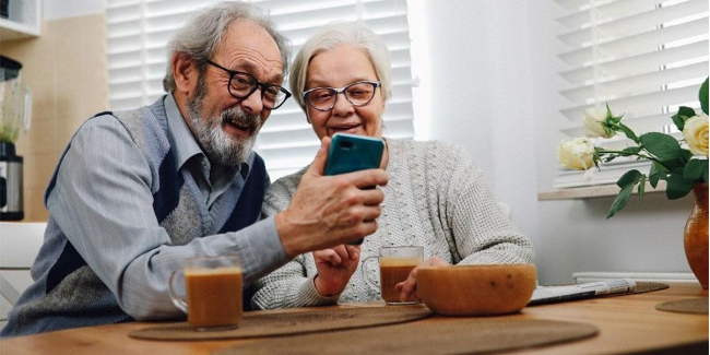 Choose the right device for your elderly parents