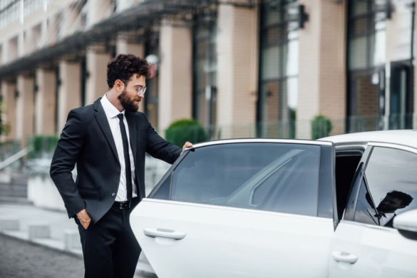 Exploring Melbourne's Heritage Sites with Chauffeur Services