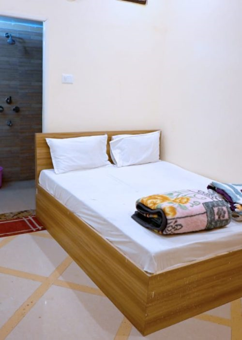 Hotels Near Dashashwamedh Ghat | Experience the Best at Hotel Bhagwan Das