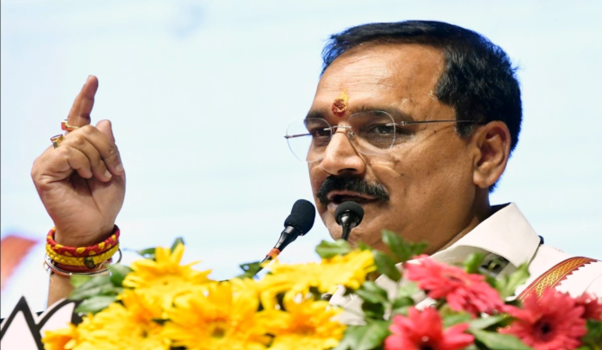  Virendra Sachdeva alleges that Aam Aadmi Party has destroyed Delhi Municipal Corporation in 22 mont