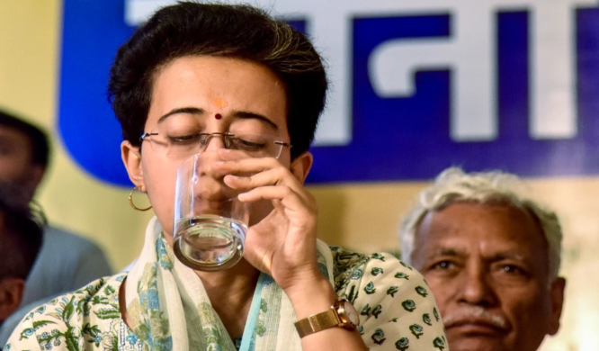 Ruckus over transfer of 5 thousand teachers in Delhi, officers did not listen to the minister, Atish