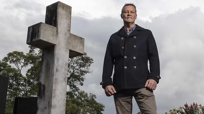 The Coffin Confessor Bill Edgar