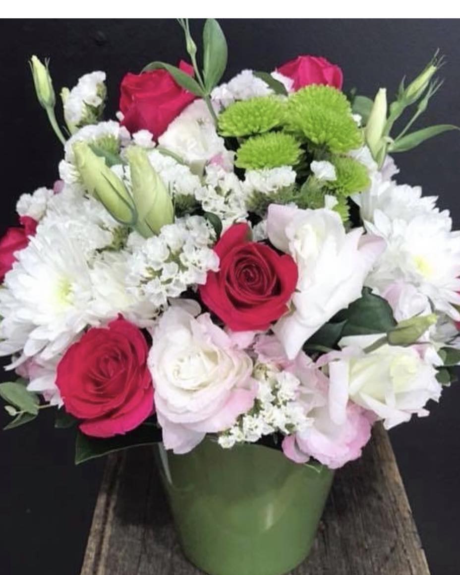 Same Day Flower Delivery Bundoora - Living Flowers Melbourne