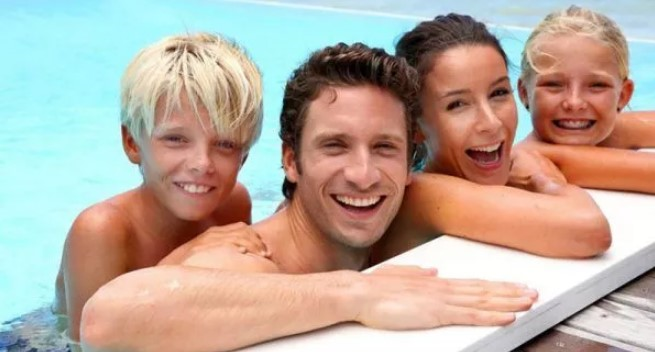 How to Install and Maintain Pool Safety Covers and Fences