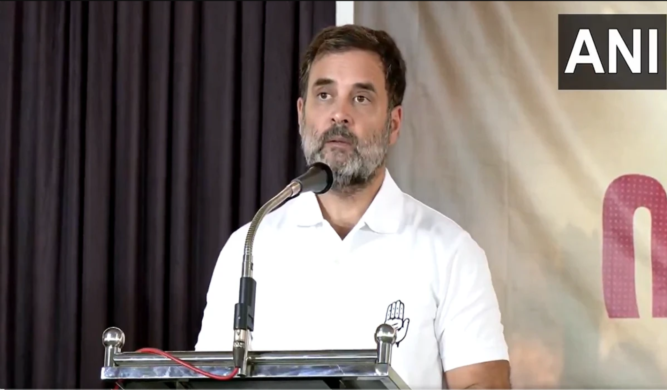 PM Modi said in Wayanad, a crippled government has been formed in Delhi, hatred is defeated by love 