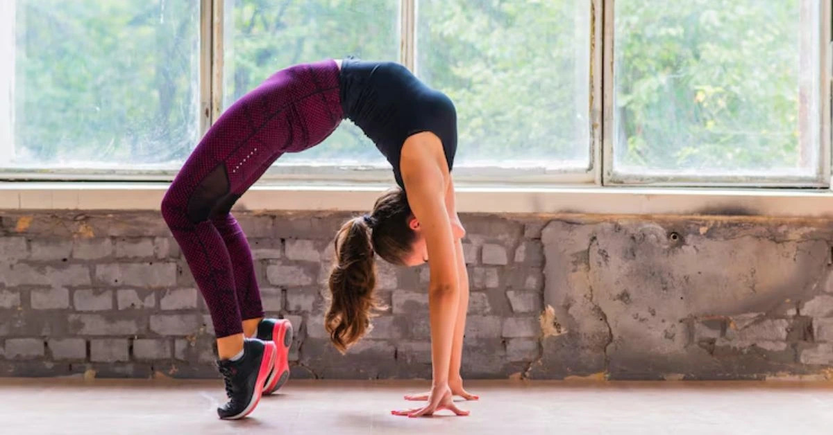 Cat Pose: A Complete Guide to Improve Posture and Relaxation