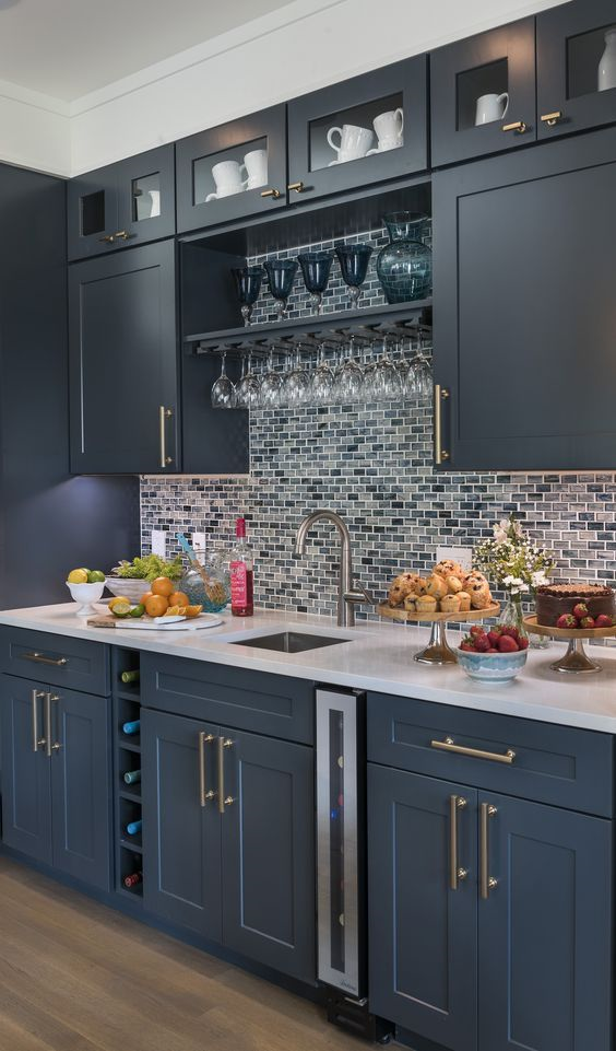 The Benefits of Custom Kitchen Cabinets: Functionality and Aesthetics Combined