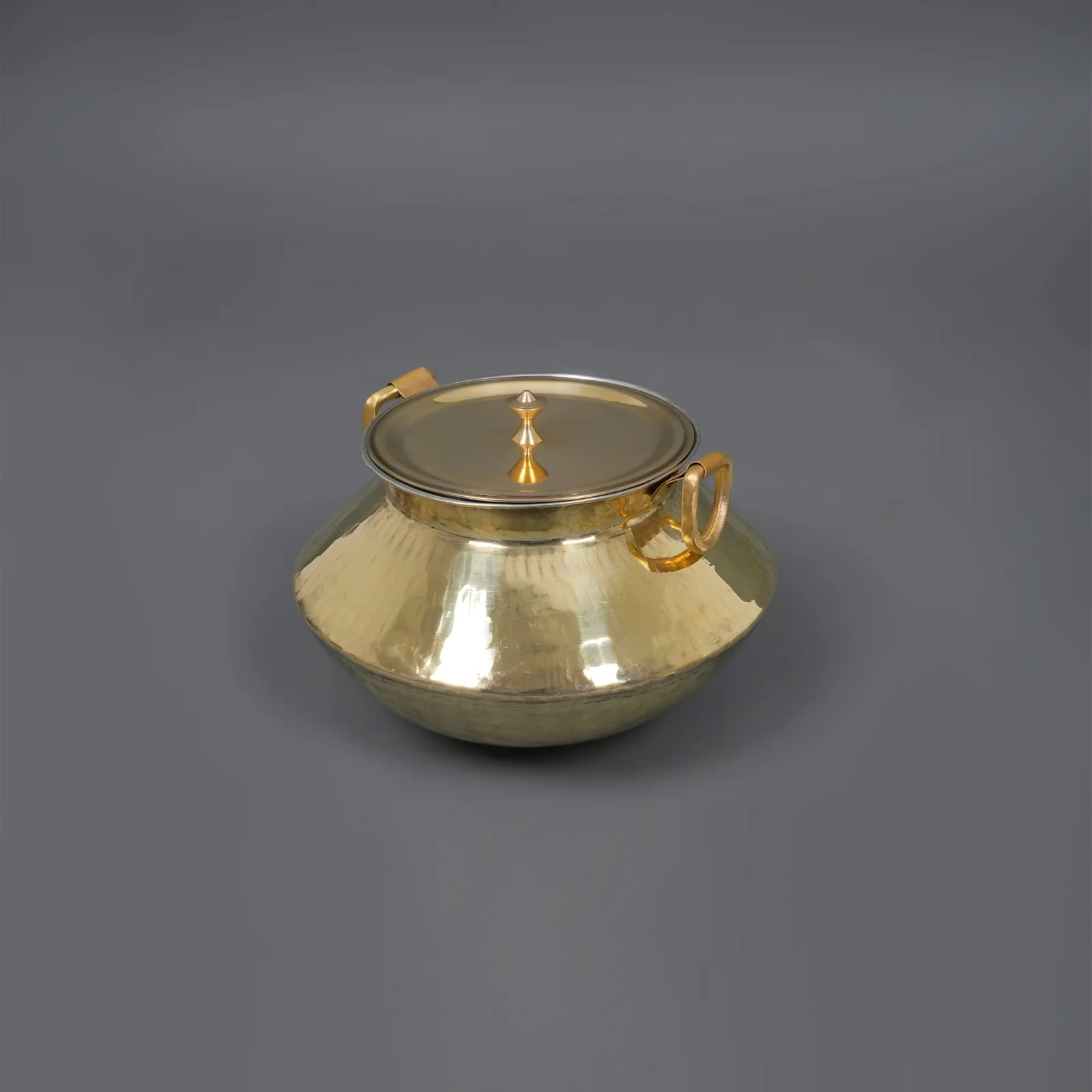 Brass Handi – A Touch of Tradition in Every Meal
