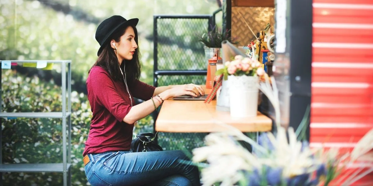 How AI Voice Agents Are Transforming User Interaction