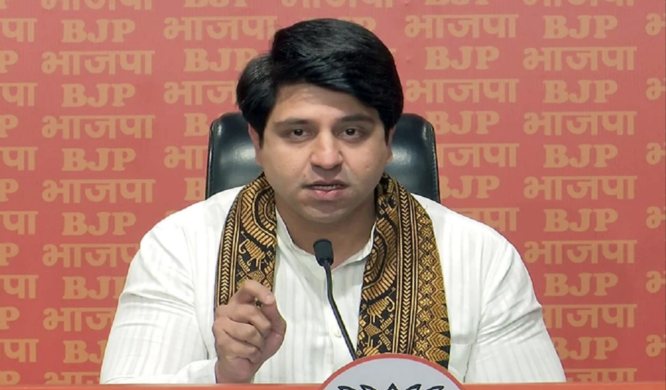 If Israel helps people with pagers and walkie-talkies...Congress leader raised questions about EVM, 