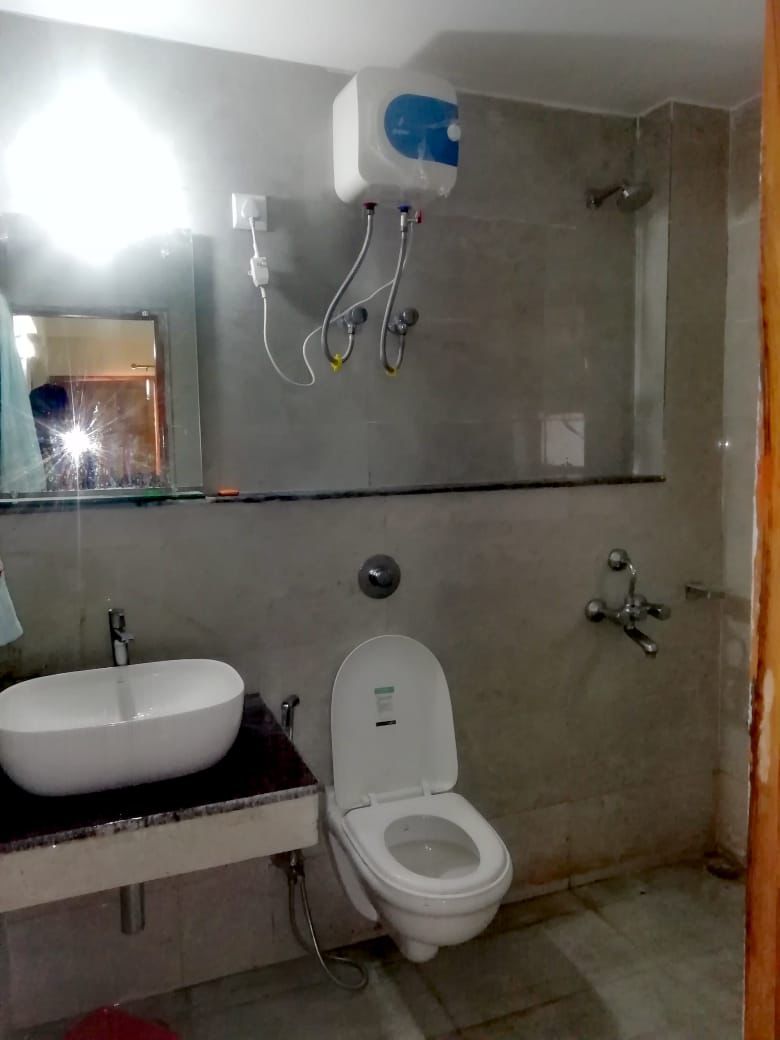Hotel In Kedarnath Near Temple