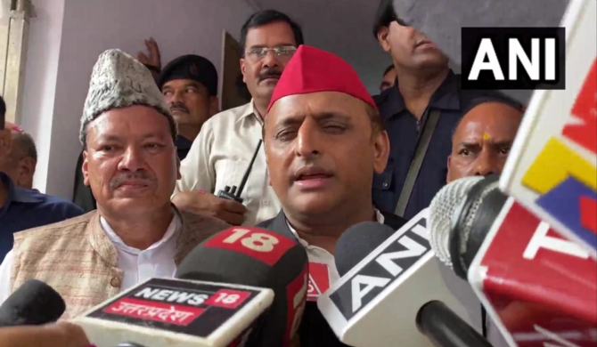 UP: Akhilesh Yadav gave another offer to Keshav Maurya, said - it will work according to time, right