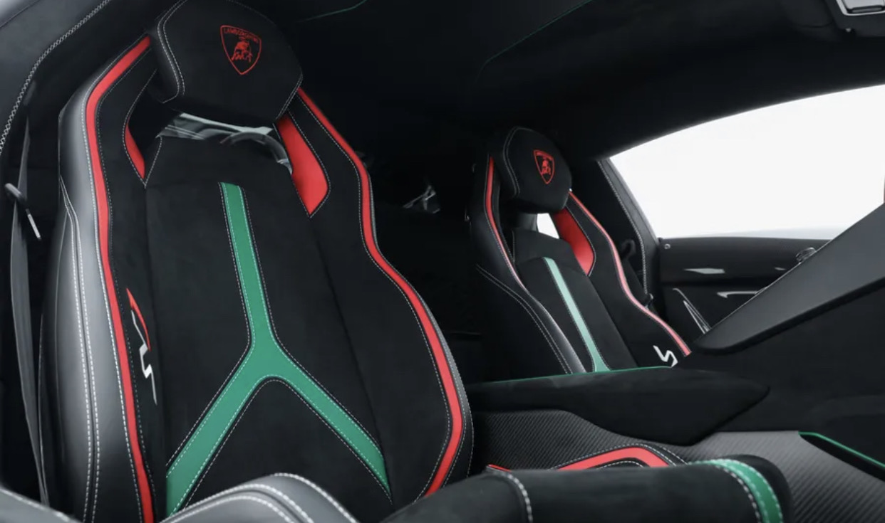 2019 Lamborghini Aventador SVJ