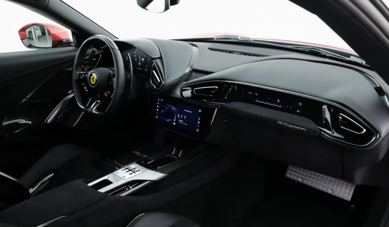 2025 Ferrari 12 Cilindri RWD