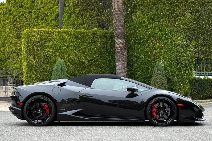 2017 Lamborghini Huracan AWD