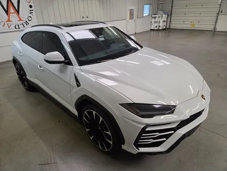 2020 Lamborghini Urus 