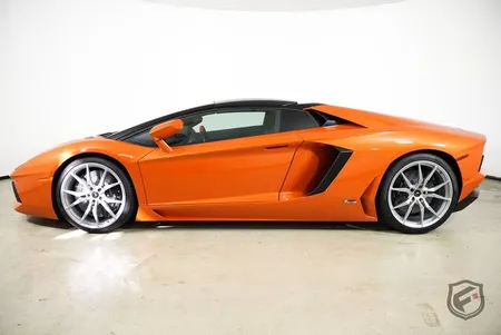 2014 Lamborghini Aventador LP700-4 Roadster - Limited Edition